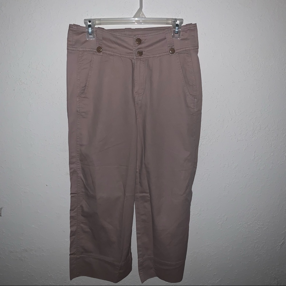 Sundance BNWOT Mauve Colored Wide Leg Cropped Length Dual Button Closure Pants.